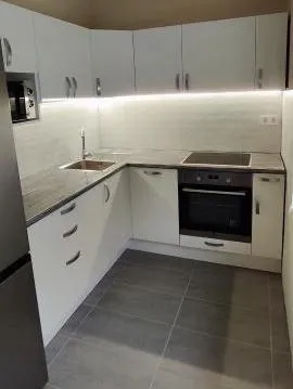 Minőségi asztalos munkák természetes alapanyagokkal